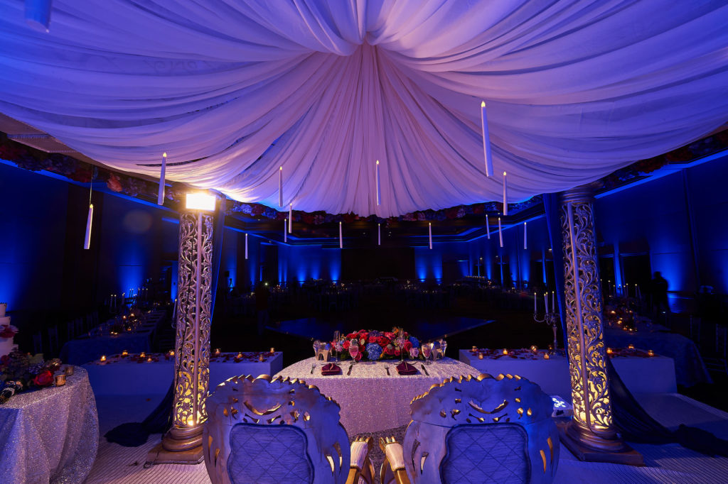 harry-potter-floating-candles-inspired-mandap-reception